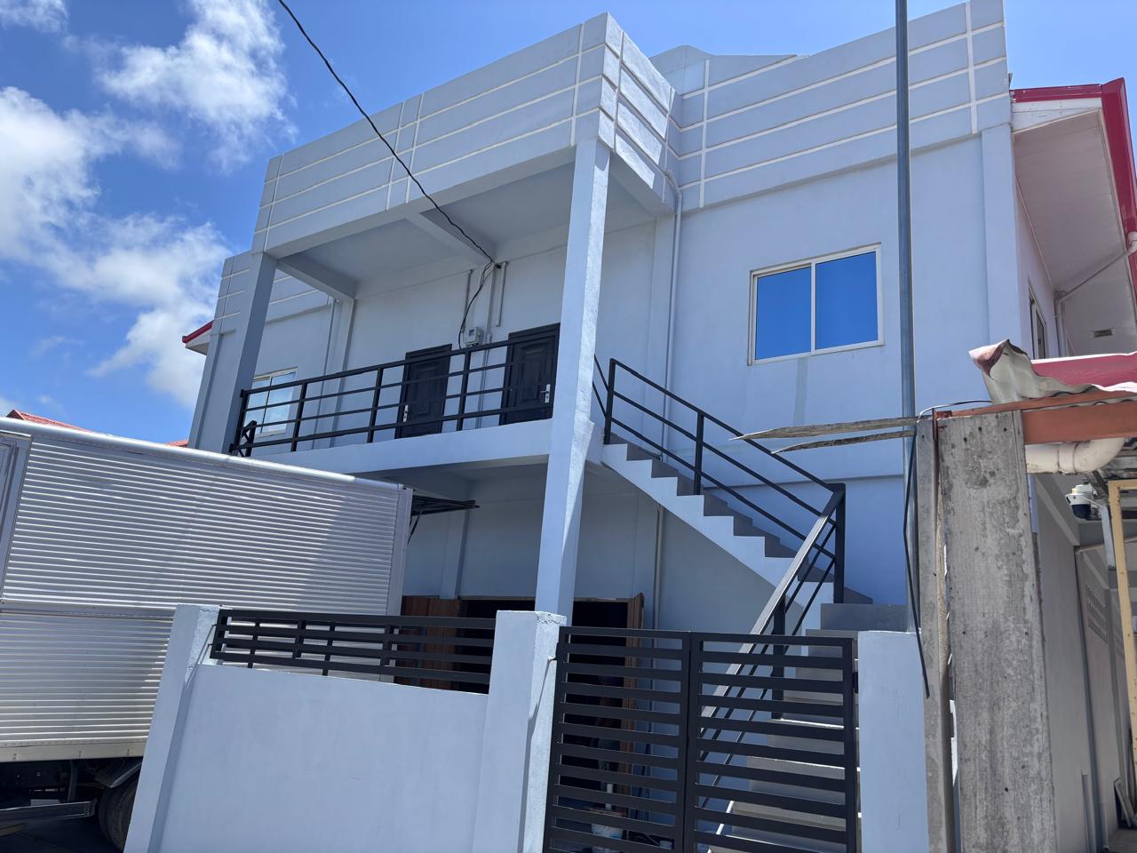 La Jalousie apartment front view